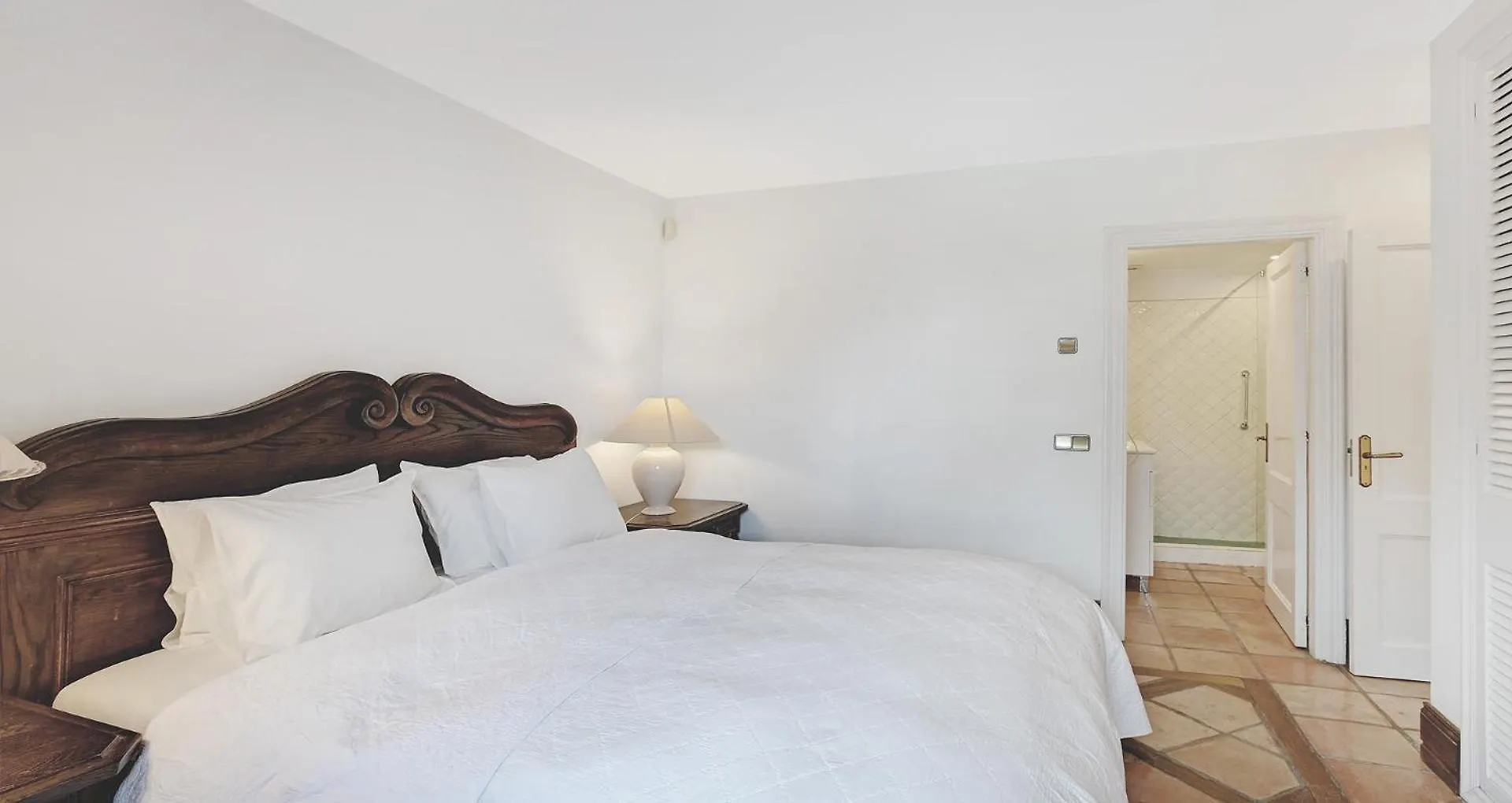 Apartment In Elegant Villa With Pool In Marbella İspanya